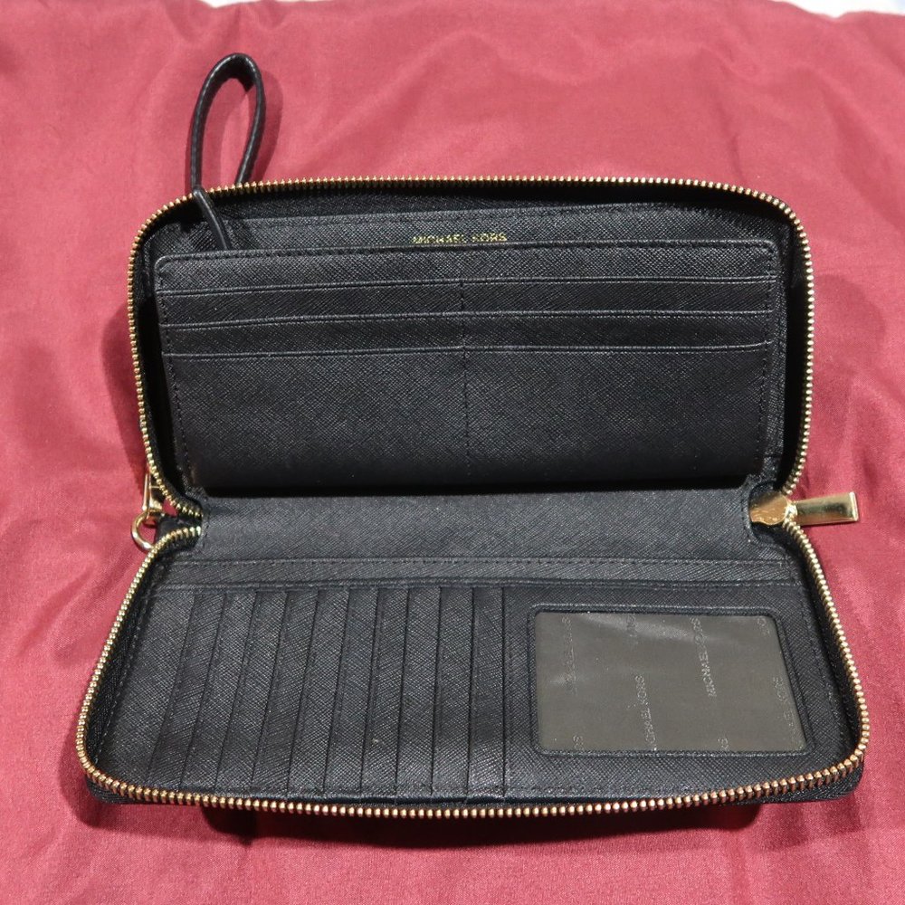 Michael Kors Leather Continental Wristlet - Picture 2 of 5